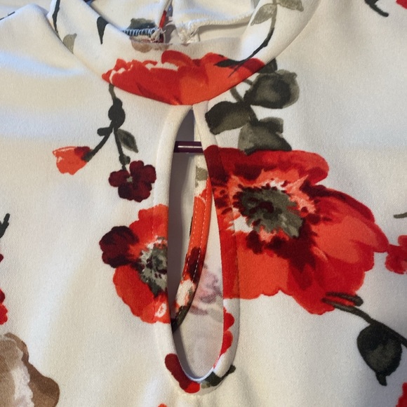 Floral keyhole dress - Picture 2 of 4